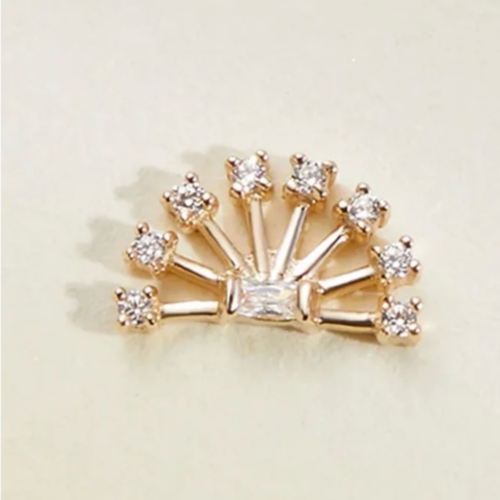 Ember Body Jewelry - Fanfare threadless end